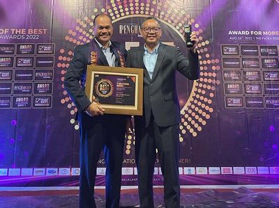 EVCuzz Raih Best Annual Award 2022