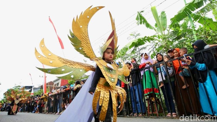 Gintangan Bambu Festival Banyuwangi