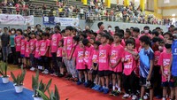 Anak-anak peserta turnamen tampak serius dan antusias mengikuti coaching klinik dari Alan dan Susi. Tujuan digelarnya acara ini adalah sebagai upaya turut serta memajukan olahraga bulutangkis Indonesia. Lebih spesifik lagi untuk mencari dan menumbuhkan bakat-bakat bulutangkis pra-profesional di Tanah Air. 