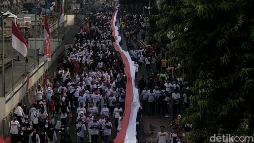 Kirab Merah Putih dari Istana ke Bundaran HI