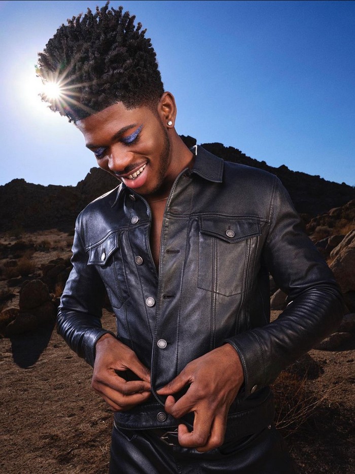 Lil Nas X Lil Nas X jadi brand ambassador YSL Beauty.