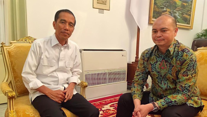 Presiden Jokowi dan Michael Umbas (dari kanan). (Foto: dok. Istimewa)