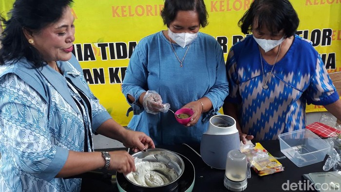 Produksi cokelat kelor di Kalurahan Trirenggo, Kapanewon Bantul, Kabupaten Bantul, Rabu (24/8/2022).