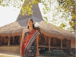 7 Potret Ranty Maria Liburan ke Sumba, Pamer Kemesraan Bareng Rayn Wijaya