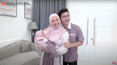 8 Foto Baby Moana Anak Ria Ricis-Teuku Ryan Berhijab, Wajah Imut Bikin Gemas