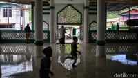 detikcom bersama BRI mengadakan program Tapal Batas yang mengulas perkembangan ekonomi, infrastruktur, hingga wisata di beberapa wilayah terdepan Indonesia. Untuk mengetahui informasi dari program ini ikuti terus berita tentang Tapal Batas di tapalbatas.detik.com