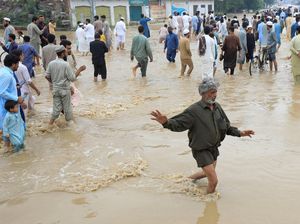 Warga Pakistan Perlahan Kembali ke Rumah saat Banjir Mulai Surut
