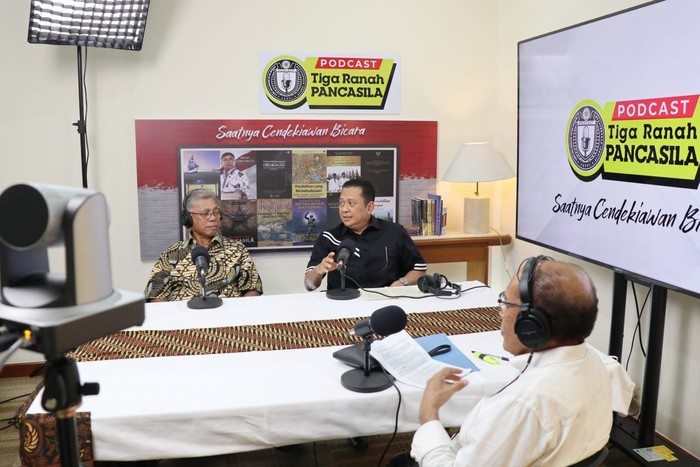 Bamsoet di podcast bersama Aliansi Kebangsaa