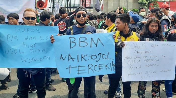 Demo ojol di DPR
