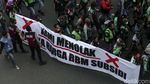 Aksi Driver Ojol di Depan DPR, Tolak Rencana Kenaikan Harga BBM