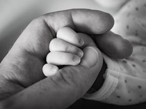 Suara Keluarga Balita Korban Dugaan Penganiayaan Ibu Tiri di Bandung