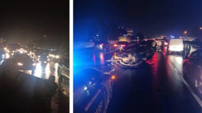 Kecelakaan tunggal mobil terguling di Tol Jagorawi