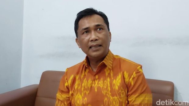 Ketua PBSI Kabupaten Pekalongan Nur Wachid, saat memberikan keterangan di Kantor KONI, Senin (29/8/2022).