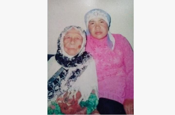 Klinik Mak Erot M. Kandi dan Ibu Imas Klinik Mak Erot M. Kandi dan Ibu Imas