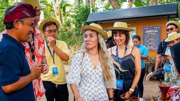 Kuliner di Desa Bilebante di Kecamatan Pringgarata, Kabupaten Lombok Tengah, Provinsi Nusa Tenggara Barat.