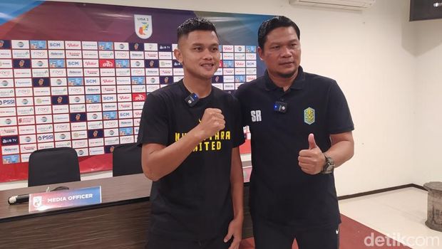 Nusantara United saat jumpa pers di Hotel Trio Front One Magelang