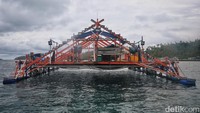 Pada keempat sisi bagan tersebut terdapat bambu yang menyilang agar bagan itu bisa kokoh berdiri. Sementara, di tengahnya ada bangunan rumah sederhana berfungsi sebagai pelindung, menaruh lampu dan memantau ikan.  