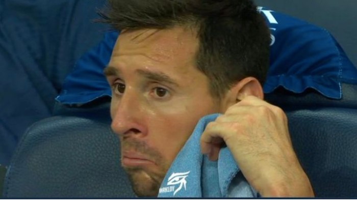 Lionel Messi manyun saat diganti oleh Christopher Galtier.