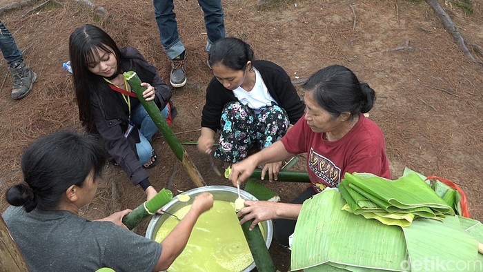 Leong, Makanan Khas Mamasa yang Dimasak dalam Bambu