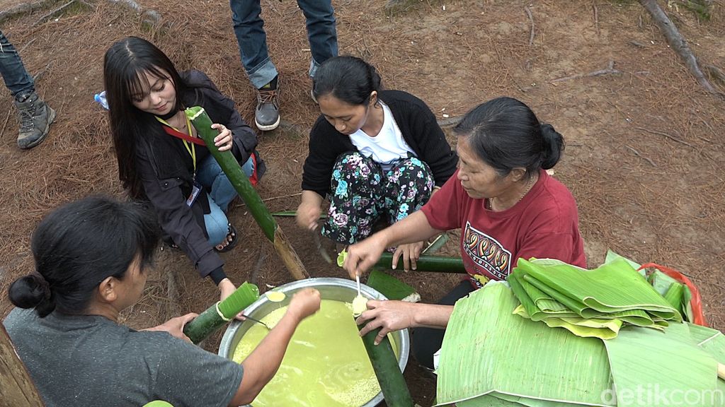 Leong, Makanan Khas Mamasa yang Dimasak dalam Bambu