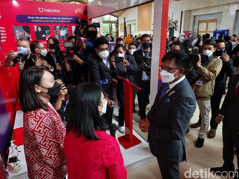 Menkominfo Johnny G Plate