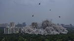 Bummm... 2 Gedung Pencakar Langit di India Dihancurkan, Ini Momennya