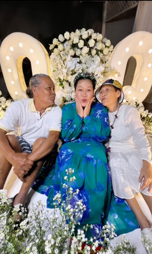 Unggahan Okky Lukman pun langsung dibanjiri beragam komentar netizen. Tak sedikit yang ikut memberikan ucapan selamat ulang tahun untuk presenter tersebut. Foto: Instagram/@okidatanglagi