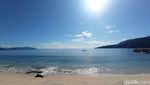 Pulisan: Pantai Pasirnya Putih, Airnya Sebening Kaca