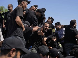 12 Orang Tewas dalam Demo Ricuh Usai Ulama Syiah Mundur dari Politik Irak
