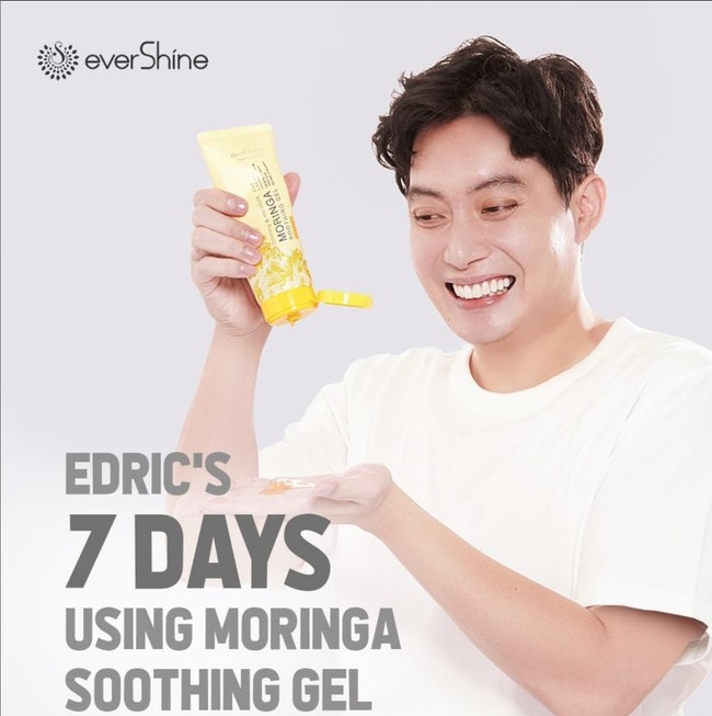 Aktor dan komedian Edric Tjandra digandeng sebagai wajah baru Evershine pada September 2021. Pria 37 tahun ini dipilih karena mampu memberikan energi dan pengaruh positif lewat karakternya yang jenaka. Evershine sendiri merupakan brand skincare lokal yang menggunakan bahan alami dan bersertifikat halal. Foto: Istimewa