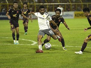Persib Bandung Vs PSM Makassar Digelar di Stadion Pakansari