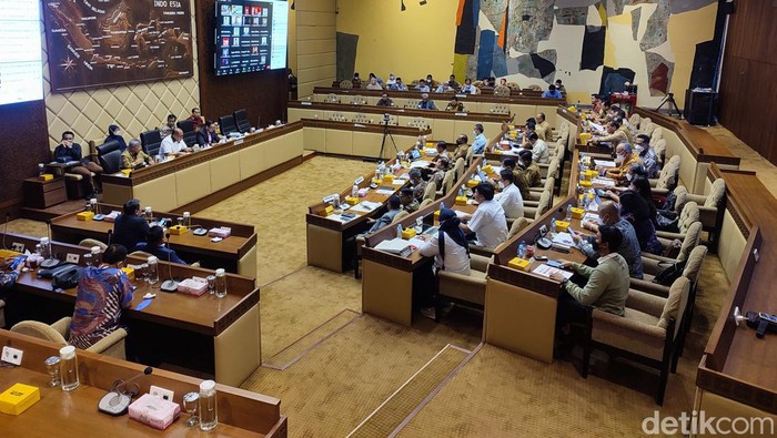 Rapat Komisi II DPR, Senin (29/8/2022). (Nahda Rizki Utami/detikcom).