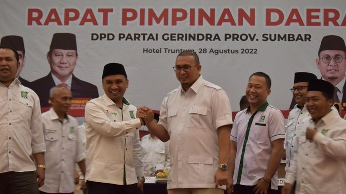 Rapimda Gerindra Sumbar dipimpin Andre Rosiade (dok. Gerindra).