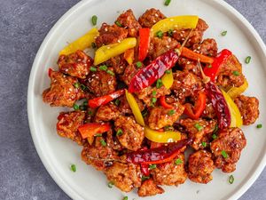 Resep Ayam Goreng Renyah Saus Cabe yang Pedas Nendang