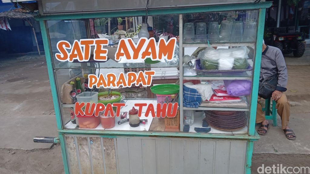 Sate Ayam Parapat.