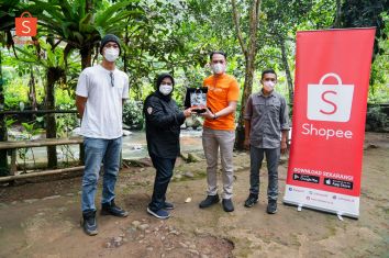 Shopee Tanam 1.500 Bibit