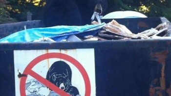 Tanda larangan yang dimengerti beruang. Foto: Boredpanda