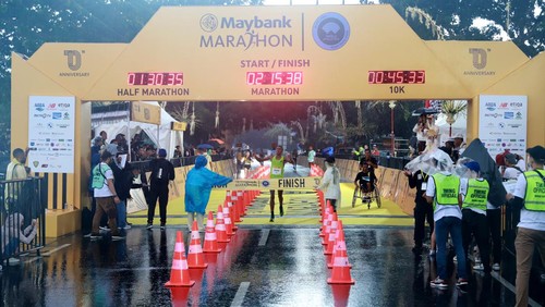 Suasana lomba World Athletics’ ‘Elite’ label road race Maybank Marathon 2022 di Bali