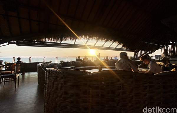 Suasana begini emang cuma Bali yang punya. Buktinya sampai bikin bule-bule datang ke sini. (Bonauli) Suasana begini emang cuma Bali yang punya. Buktinya sampai bikin bule-bule datang ke sini. (Bonauli)