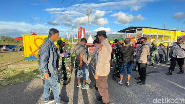 Suporter PSM dan Persib Padati Stadion Gelora BJ Habibie Parepare