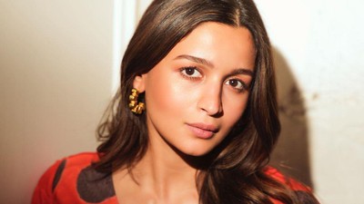 Alia Bhatt Foto Minim Makeup, Cantiknya Menohok!