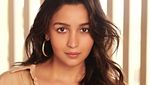 Alia Bhatt Foto Minim Makeup, Cantiknya Menohok!