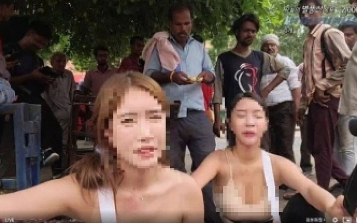 Dua Wanita Dianggap Memalukan Korea, Joget Seksi di Depan Pria-pria India Dua Wanita Dianggap Memalukan Korea, Joget Seksi di Depan Pria-pria India