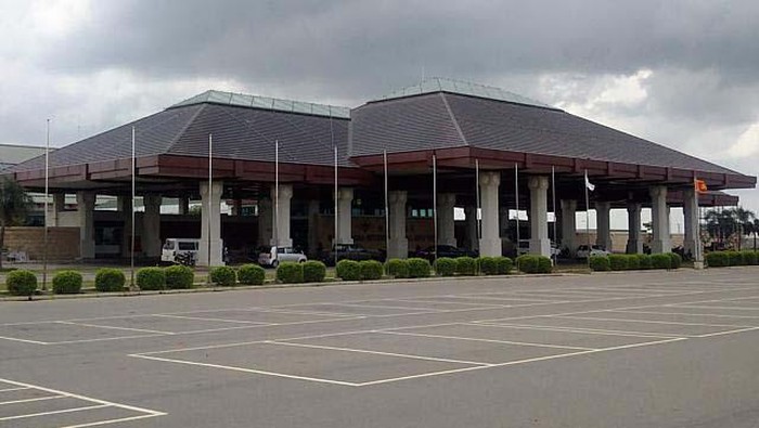 Sri Lanka kini jadi negara yang sangat sengsara. Selain krisis dan bangkrut, negara ini juga punya bandara paling sepi di dunia.