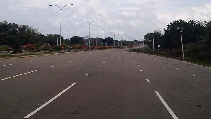 Sri Lanka kini jadi negara yang sangat sengsara. Selain krisis dan bangkrut, negara ini juga punya bandara paling sepi di dunia.