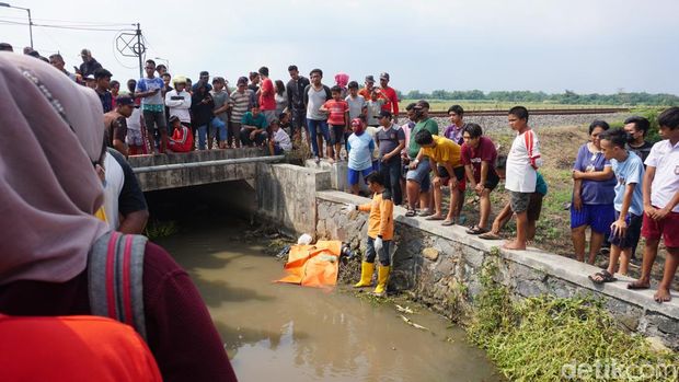 Ibu dan anak tertabrak KA di Mojokerto
