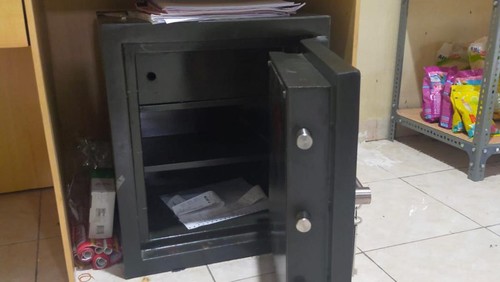 Insiden perampokan di toko retail Toko Gede di Jalan Teuku Umar Nomor 48, Kecamatan Denpasar Barat, Kota Denpasar.