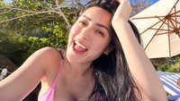 Beberapa netizen lainnya pun membela dengan menuliskan untuk jangan terlalu mengurusi hidup orang lain. Dok. Instagram