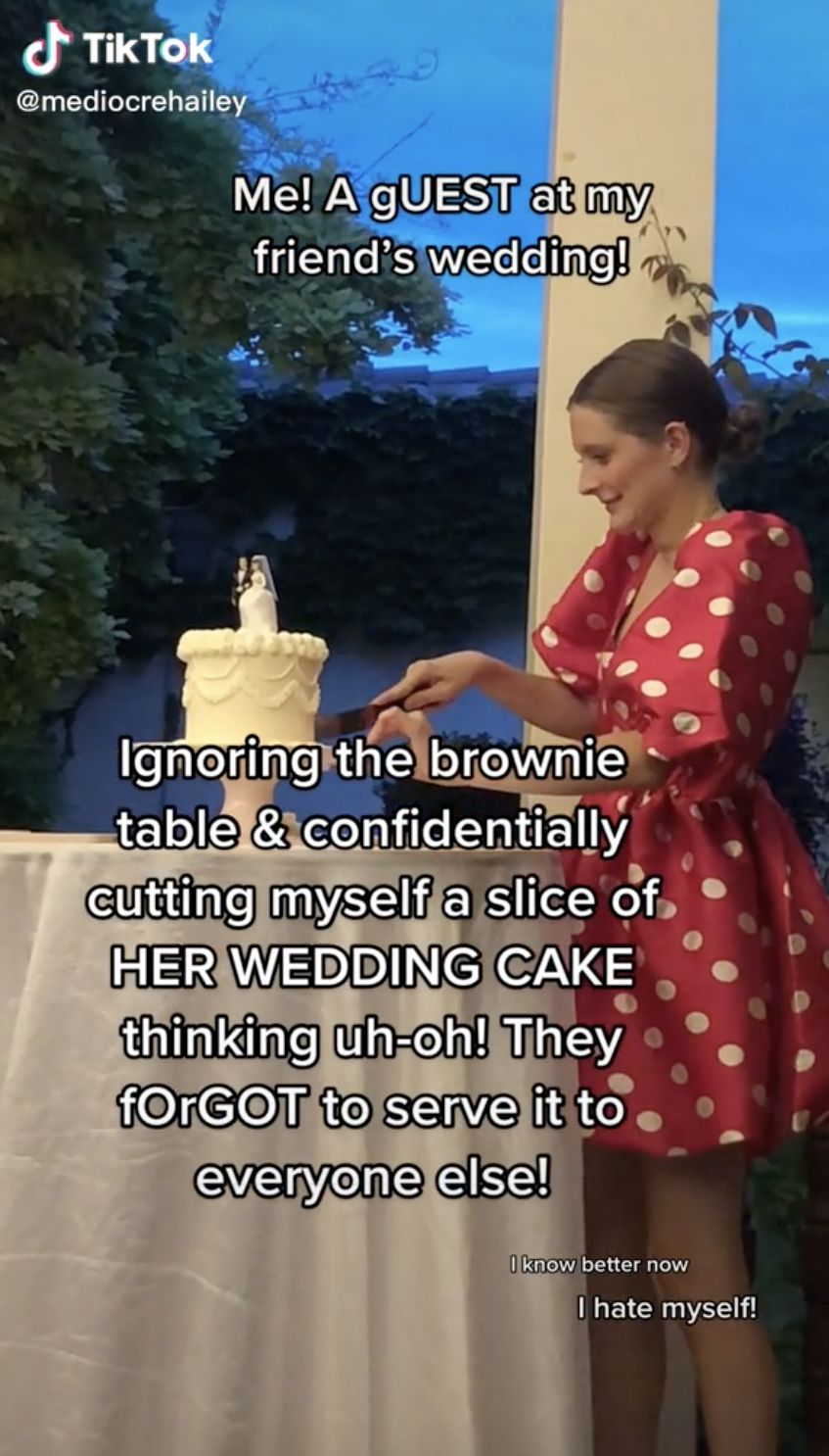 Kacau! Tamu Pernikahan Ini Berani Potong Kue Lebih Dulu Sebelum Sang Pengantin.