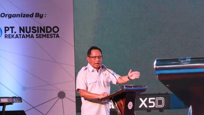 Komitmen Mendukung Produk-produk Dalam Negeri PT. Catur Sentosa Berhasil pemilik brand ATRIA furniture adalah toko retail modern yang menyediakan furniture dan aksesoris rumah tangga berkualitas tinggi.